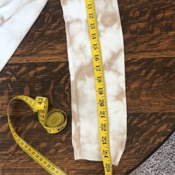 Theo & Spence long cream and latte long sweater - Picture 13 of 15